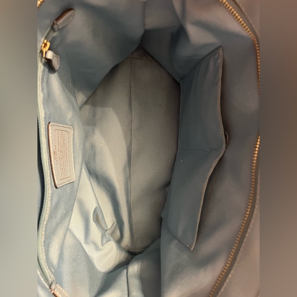 Coach Tote - Picture 4 of 9